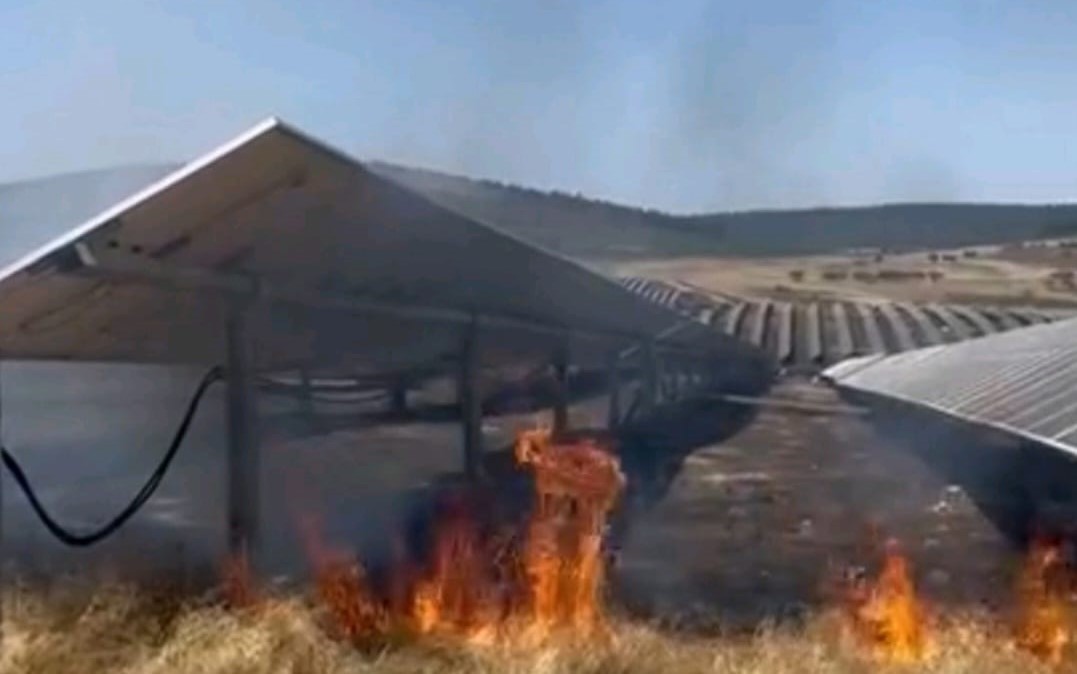 Incendio en planta solar